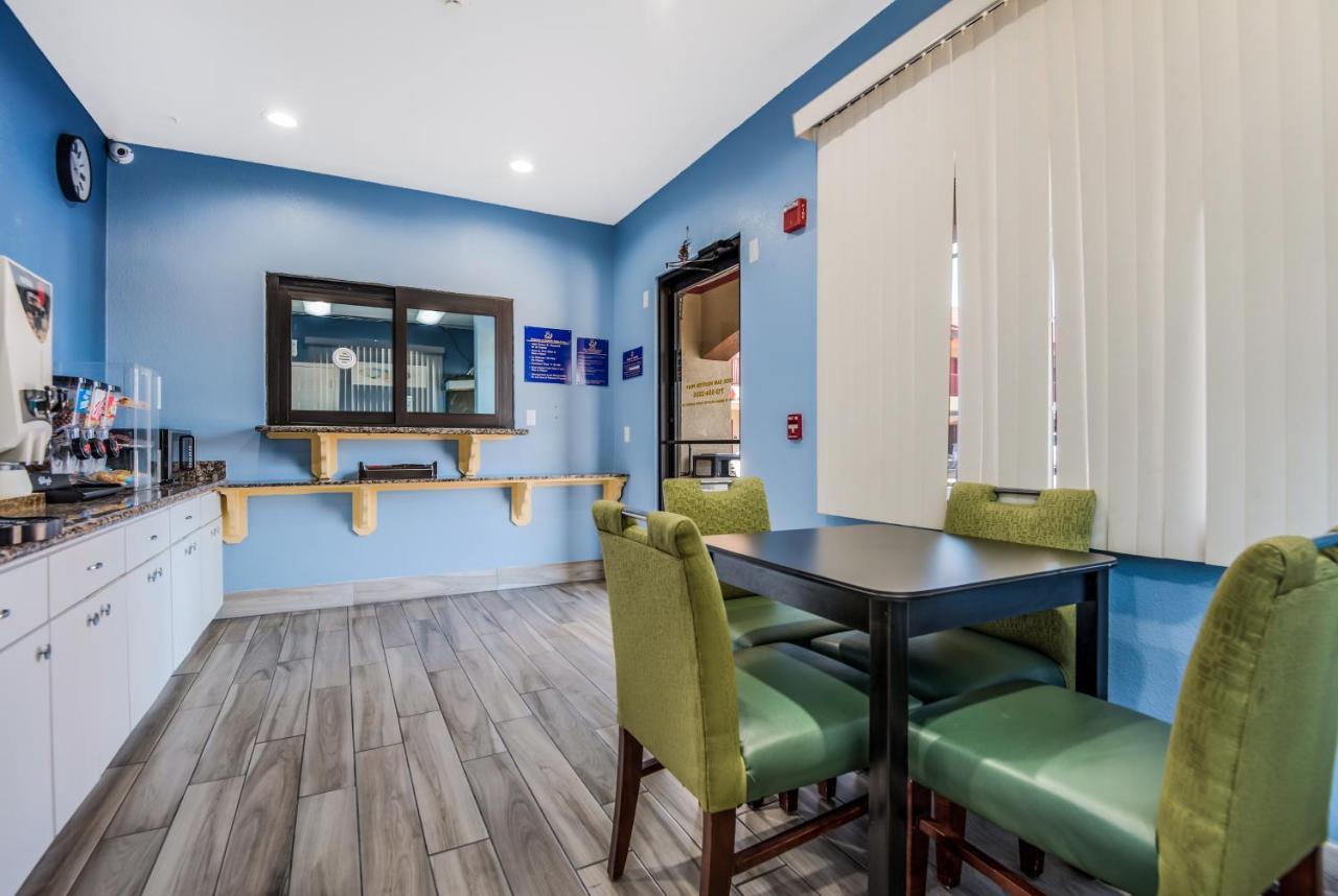 Scottish Inns & Suites Iah Airport-Beltway 8 Aldine Eksteriør billede